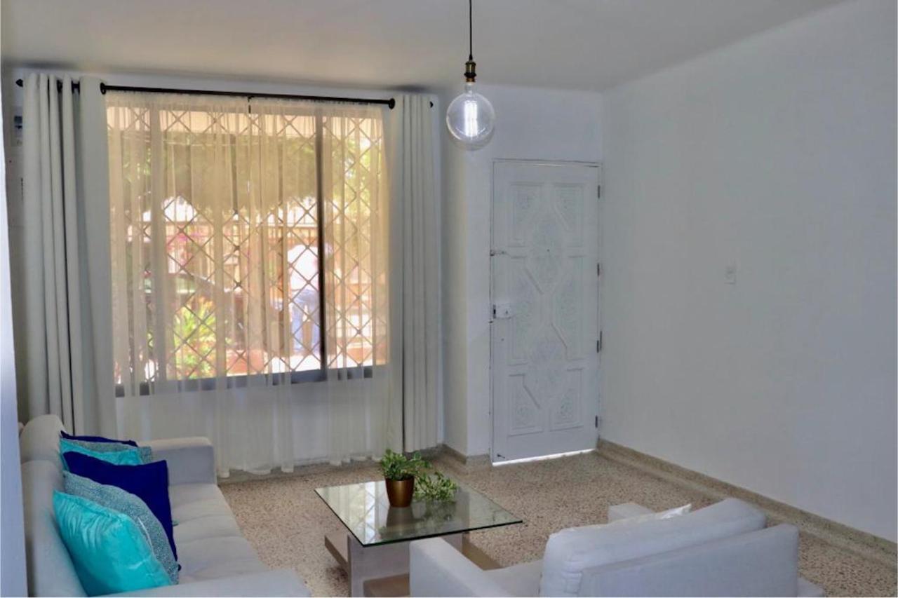 Alojamiento Río Puerta de Oro: Riverside Comfort with Hot Showers Barranquilla  Exterior photo